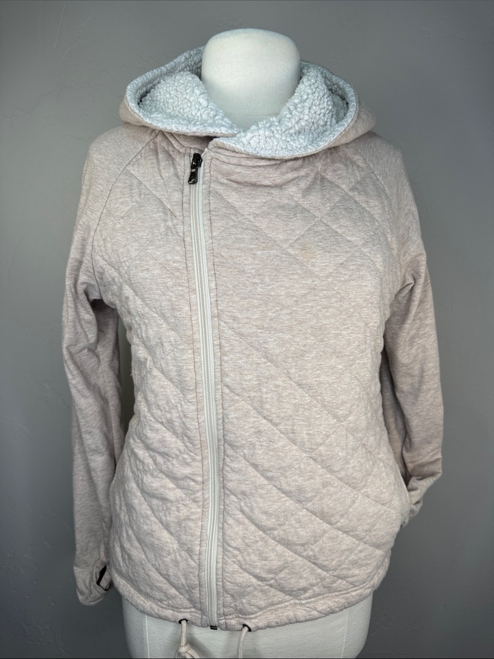 UGG Australia Quilted Cotton Asymmetrical Zip Hooded Jacket in Light Taupe L